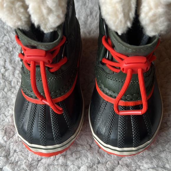 Sorel Waterproof Toddler Yoot Pac Snow Boot - Picture 6 of 8